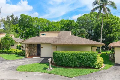 8149 Royal Palm Ct #3 1