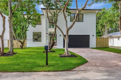 8918 SW 157 St 1