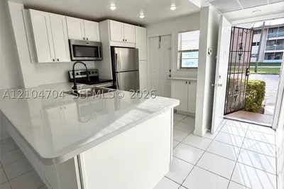20111 NE 27th Ct #K107 1