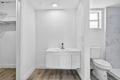 495 SE 8th Street #242 1