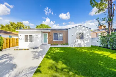 511 NW 48th St 1