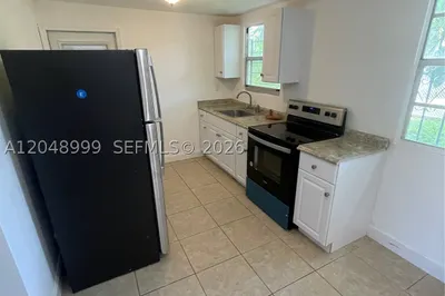 453 SW 19th Rd #Rear 1