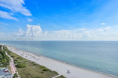 5757 Collins Ave #2106 1