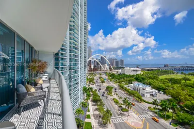 888 Biscayne Blvd #1509 1
