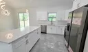 702 NW 39th Circle Photo