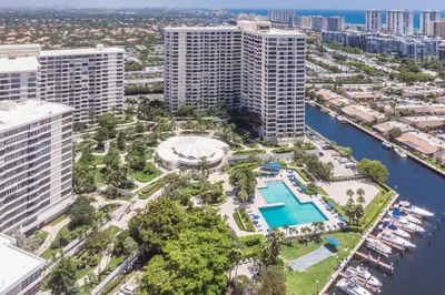 2500 PARKVIEW DR #2016 1