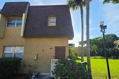 5644 BLUEBERRY Court #11 1