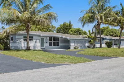 2250 Gulfstream Dr 1