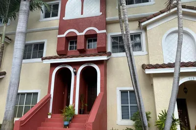 524 Bayfront Drive 1