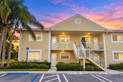 1505 Palm Beach Trace Drive 1