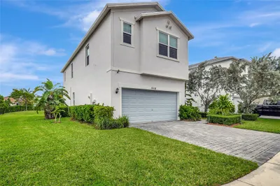 1918 Harding Street 1