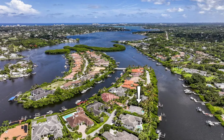 Just Listed | 19028 SE Windward Island Lane