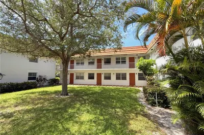 2600 SE Ocean Boulevard #F12 1