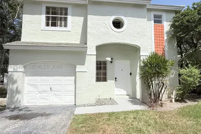 9832 NW 9th Ct 1