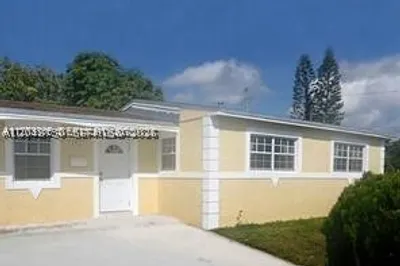1231 NW 190th St #. 1