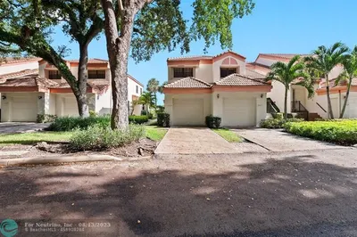 3515 Emerald Oaks Dr #1801 1