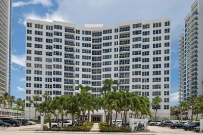 3505 S Ocean Dr #1505 1