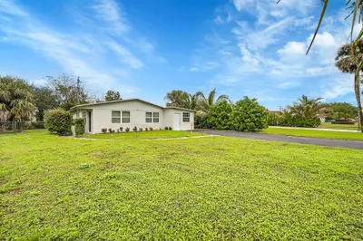 361 Garden Boulevard 1