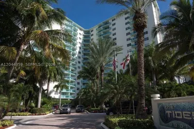 3901 S Ocean Dr #10X 1