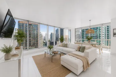 485 Brickell Ave #2908 1