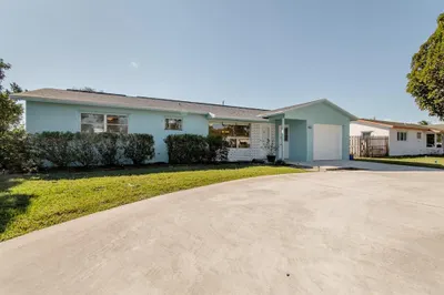 182 SE 27th Avenue 1