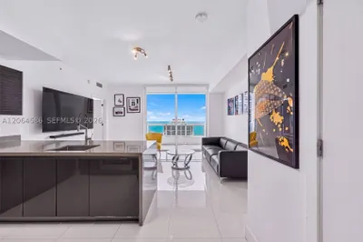 1080 Brickell Ave #3902 1
