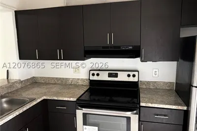 95 NE 41st St #O219 1