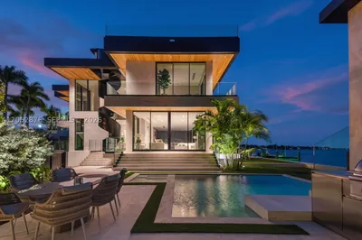 1141 N Biscayne Point Rd 1