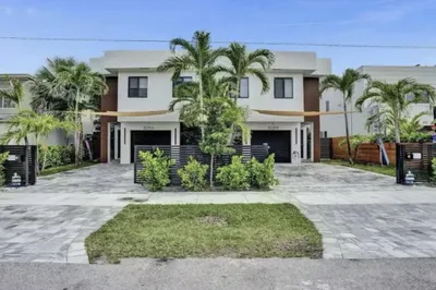 828 SW 16th Street 1