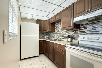 200 BONNIE Boulevard #117 1