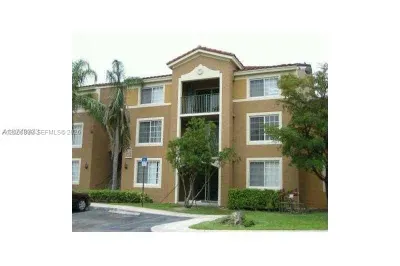 2071 Renaissance Blvd #305 1