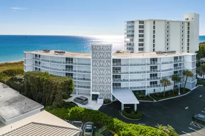 1213 S Ocean Boulevard #2-B 1