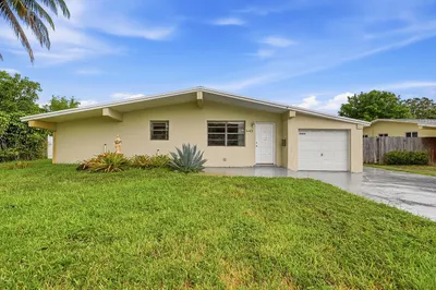 4401 NW 33rd Street 1