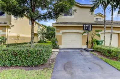 2112 Hacienda Ter #2112 1