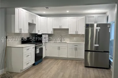 1628 NW 15th St #1628 1