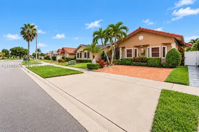 14590 SW 51st St 0 1