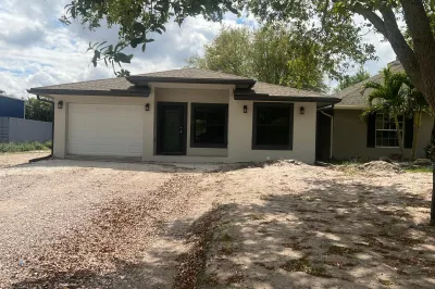 8686 Pinto Drive 1