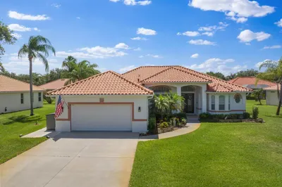 5828 Pine Ridge Circle 1