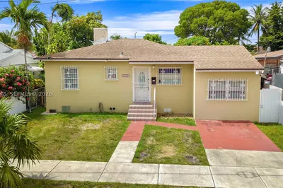 3080 SW 5th St 1