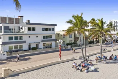 2201 N SURF Road #1 1