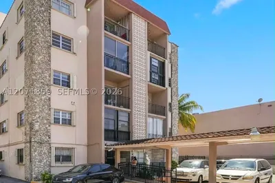3640 NW 9 #407 1