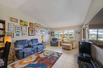 22 Ridge Pointe Drive #C 1