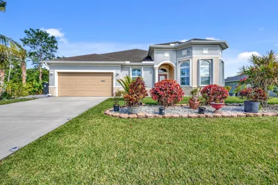 2621 SW Feather Terrace 1