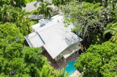 2239 Vero Beach Avenue 1