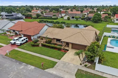 6063 Sunberry Circle 1