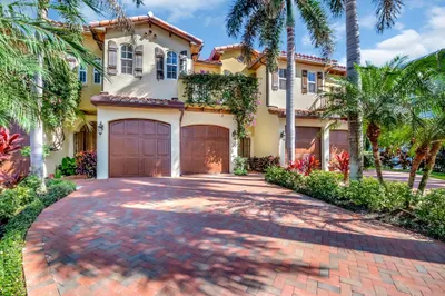 53 Seabreeze Avenue