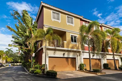 1600 Coastal Bay Boulevard #1600 1