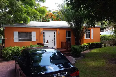 5131 SW 73rd Ter 1