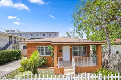3720 NW 20th Ct 0 1