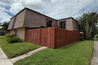 632 Springdale Circle 1